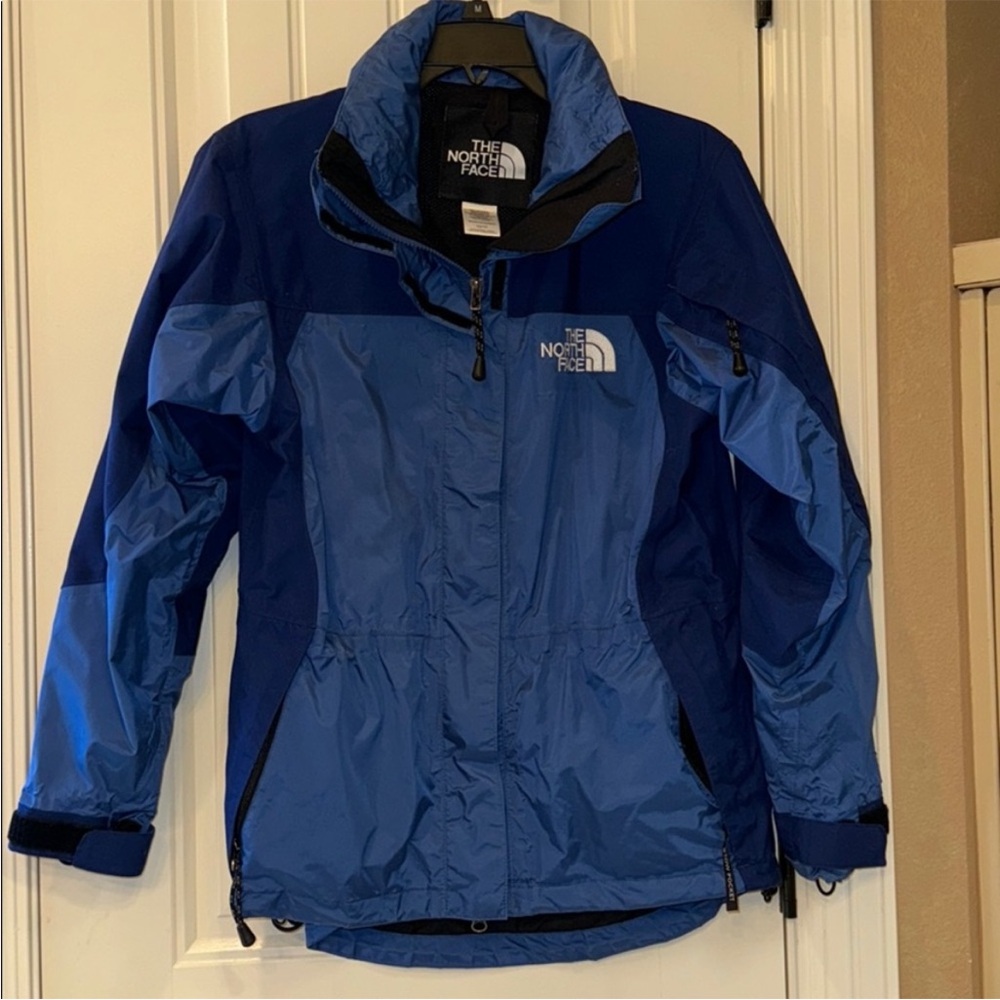 The North Face Lined Two-Tone Blue Outdoor Jacket